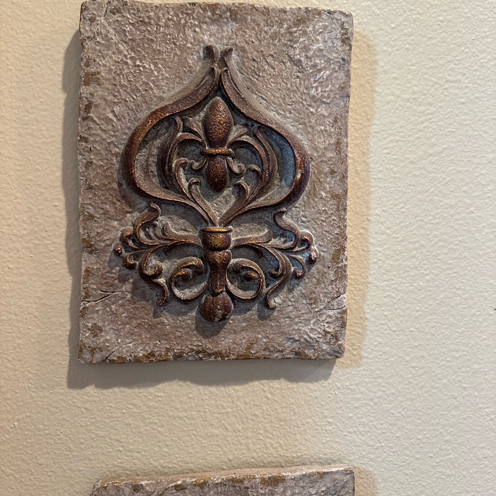 Southern Living At Home Ornate Wall Plaques in Brown and Gold - Picture 3 of 13